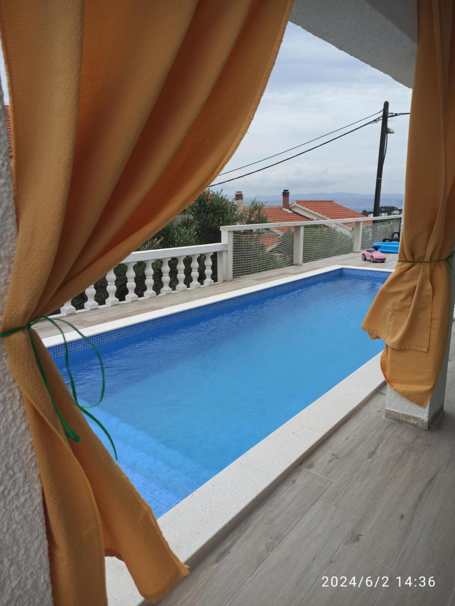 Apartments Solta Necujam Ngoại thất bức ảnh